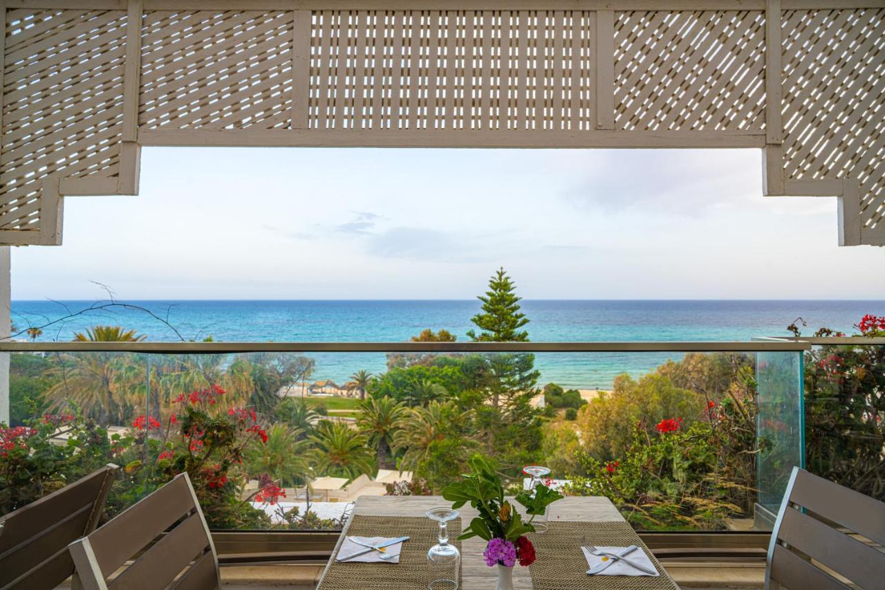 Sol Azur Hotel